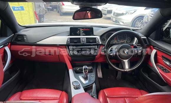 Acheter Occasion Voiture BMW 4-Series Blanc à Savanna la Mar, Westmoreland Acheter Occasion Voiture BMW 4-Series Blanc à Savanna la Mar, Westmoreland