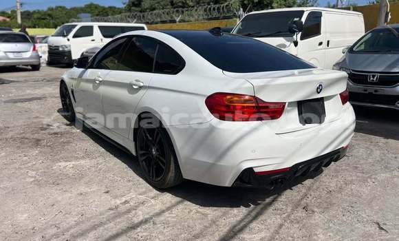 Acheter Occasion Voiture BMW 4-Series Blanc à Savanna la Mar, Westmoreland Acheter Occasion Voiture BMW 4-Series Blanc à Savanna la Mar, Westmoreland