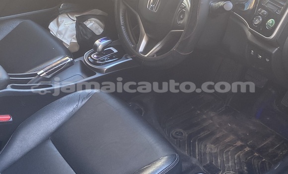 Acheter Occasion Voiture Honda Grace Noir à Falmouth, Trelawney Acheter Occasion Voiture Honda Grace Noir à Falmouth, Trelawney