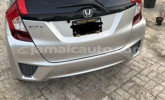 Acheter Occasion Voiture Honda FIT Gris à Falmouth, Trelawney Acheter Occasion Voiture Honda FIT Gris à Falmouth, Trelawney