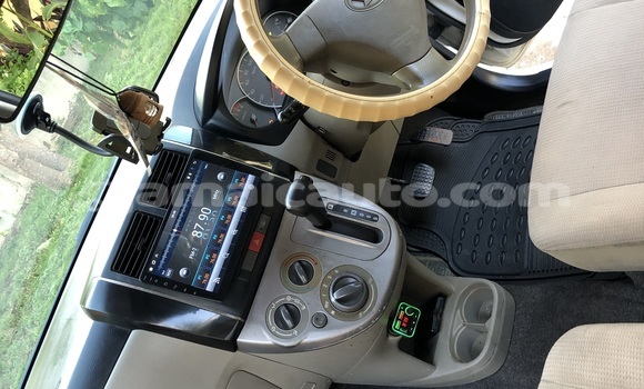 Acheter Occasion Voiture Daihatsu Mira Blanc à May Pen, Clarendon Acheter Occasion Voiture Daihatsu Mira Blanc à May Pen, Clarendon