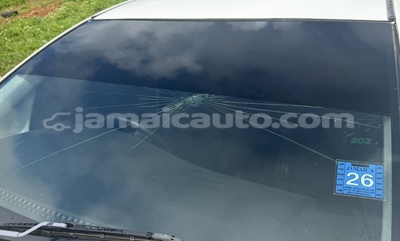 Acheter Occasion Voiture Toyota ISis Blanc à Mandeville, Manchester Acheter Occasion Voiture Toyota ISis Blanc à Mandeville, Manchester