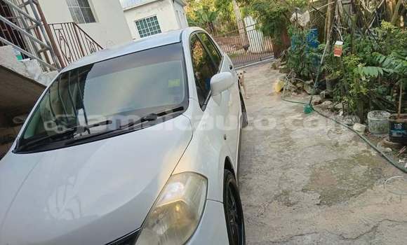 Buy Used Nissan Tiida White Car in Mandeville in Manchester Buy Used Nissan Tiida White Car in Mandeville in Manchester