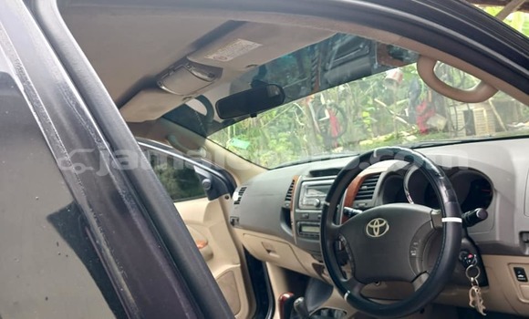 Buy Used Toyota Fortuner Black Car in May Pen in Clarendon Buy Used Toyota Fortuner Black Car in May Pen in Clarendon