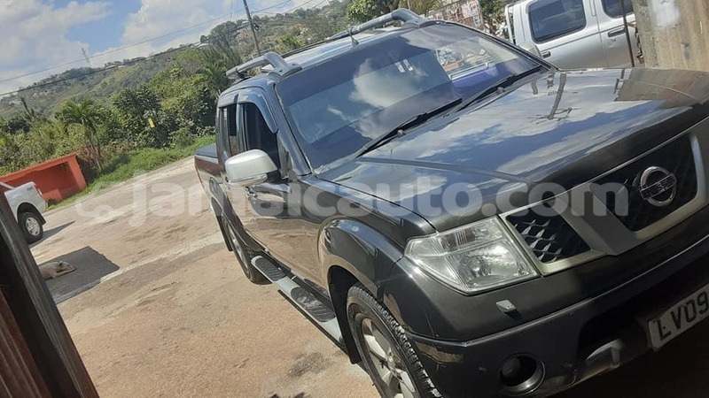 Big with watermark nissan navara trelawney falmouth 5307