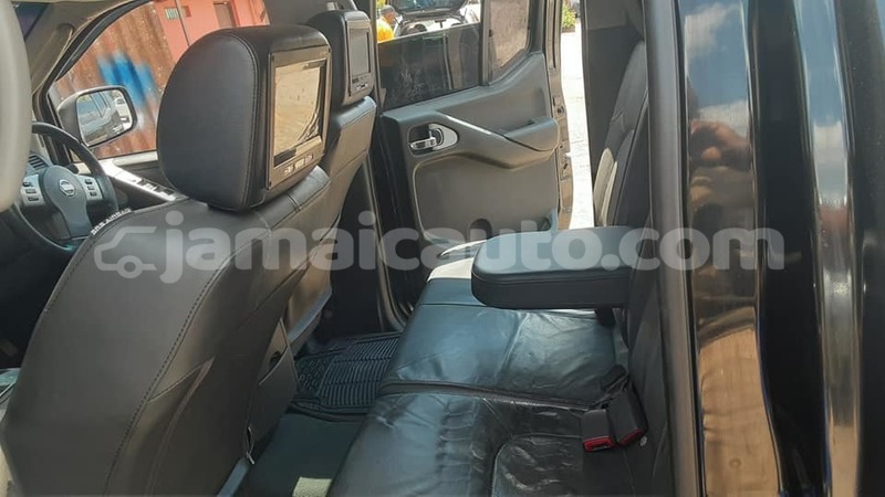 Big with watermark nissan navara trelawney falmouth 5307