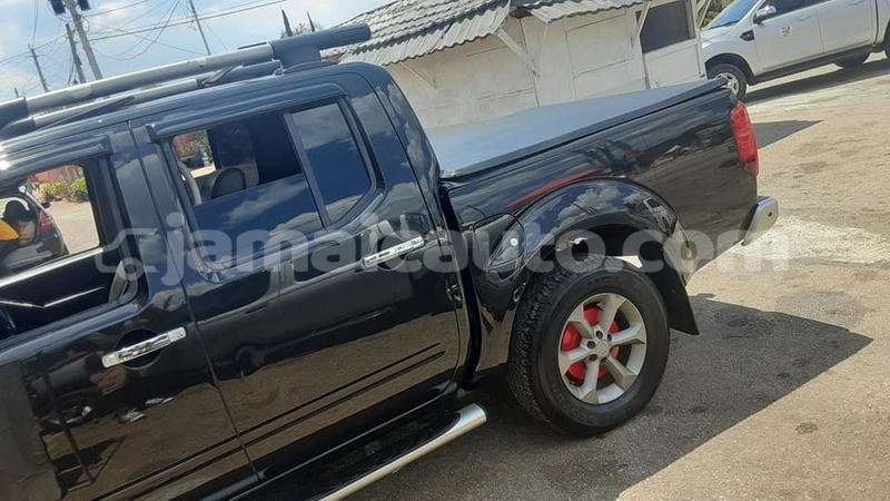 Big with watermark nissan navara trelawney falmouth 5307