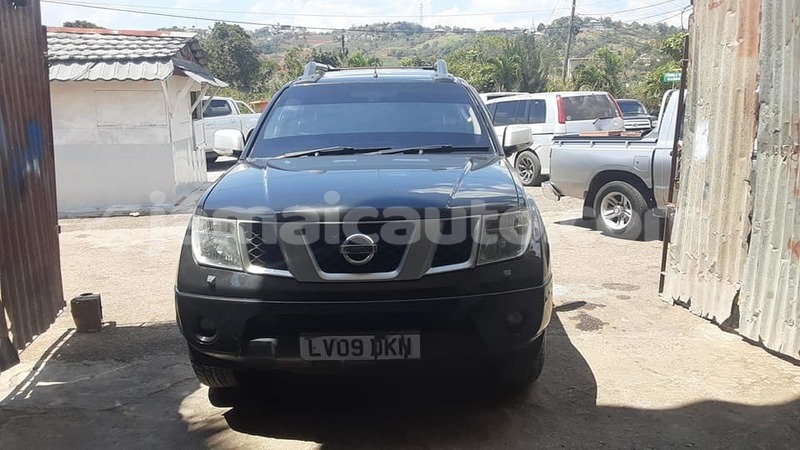 Big with watermark nissan navara trelawney falmouth 5307