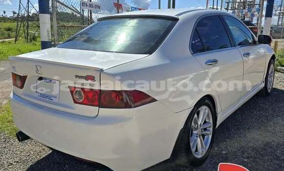 Buy Used Honda Accord White Car in Port Antonio in Portland Buy Used Honda Accord White Car in Port Antonio in Portland