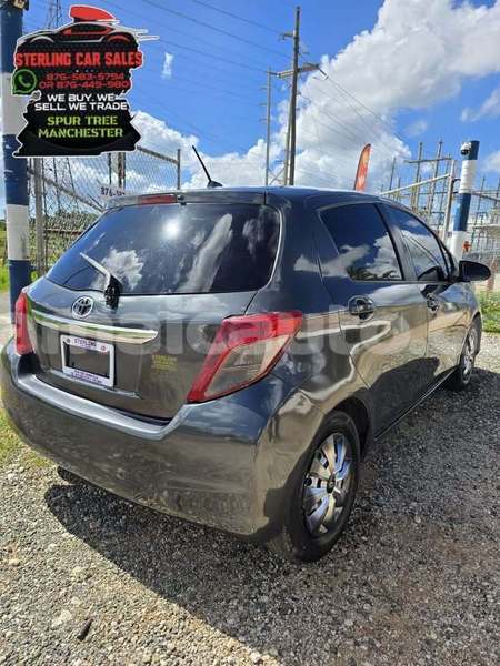 Big with watermark toyota vitz clarendon import dubai 5318