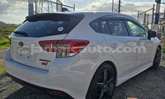 Buy Used Subaru Impreza White Car in May Pen in Clarendon Buy Used Subaru Impreza White Car in May Pen in Clarendon