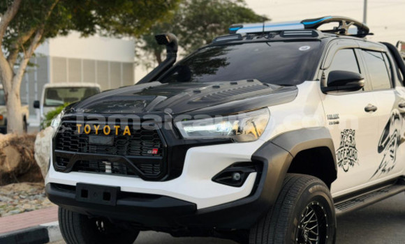 Buy Used Toyota Hilux White Car in Import - Dubai in Clarendon Buy Used Toyota Hilux White Car in Import - Dubai in Clarendon