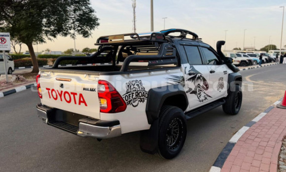 Buy Used Toyota Hilux White Car in Import - Dubai in Clarendon Buy Used Toyota Hilux White Car in Import - Dubai in Clarendon