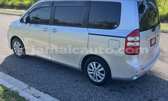 Buy Used Toyota Noah Silver Car in Falmouth in Trelawney