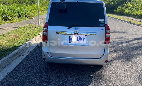 Buy Used Toyota Noah Silver Car in Falmouth in Trelawney Buy Used Toyota Noah Silver Car in Falmouth in Trelawney