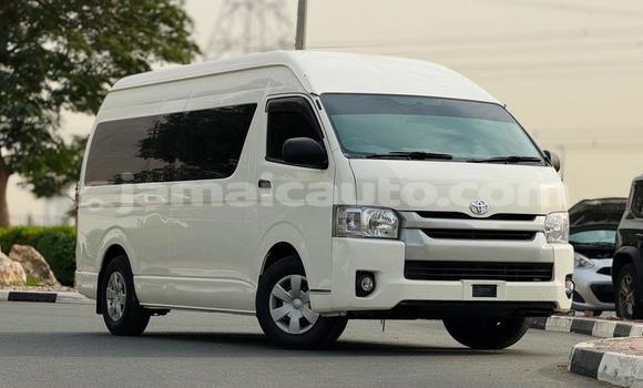 Buy Used Toyota Hiace White Car in Import - Dubai in Clarendon Buy Used Toyota Hiace White Car in Import - Dubai in Clarendon