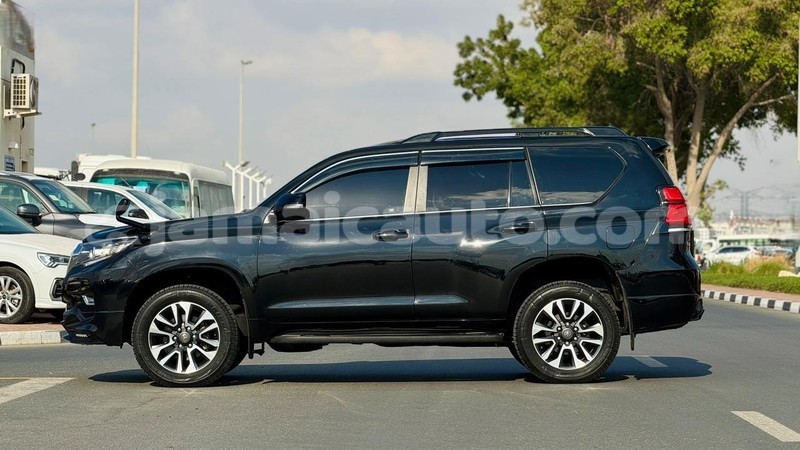Big with watermark toyota land cruiser prado clarendon import dubai 5341
