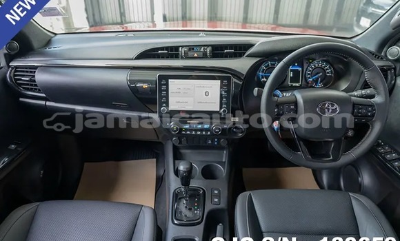 Buy Used Toyota Hiluxe Revo Red Car in Kingston in Kingston Buy Used Toyota Hiluxe Revo Red Car in Kingston in Kingston