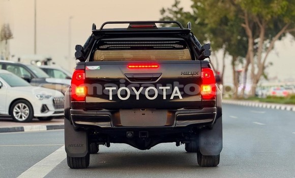 Buy Used Toyota Hiluxe Revo Black Car in Import - Dubai in Clarendon Buy Used Toyota Hiluxe Revo Black Car in Import - Dubai in Clarendon