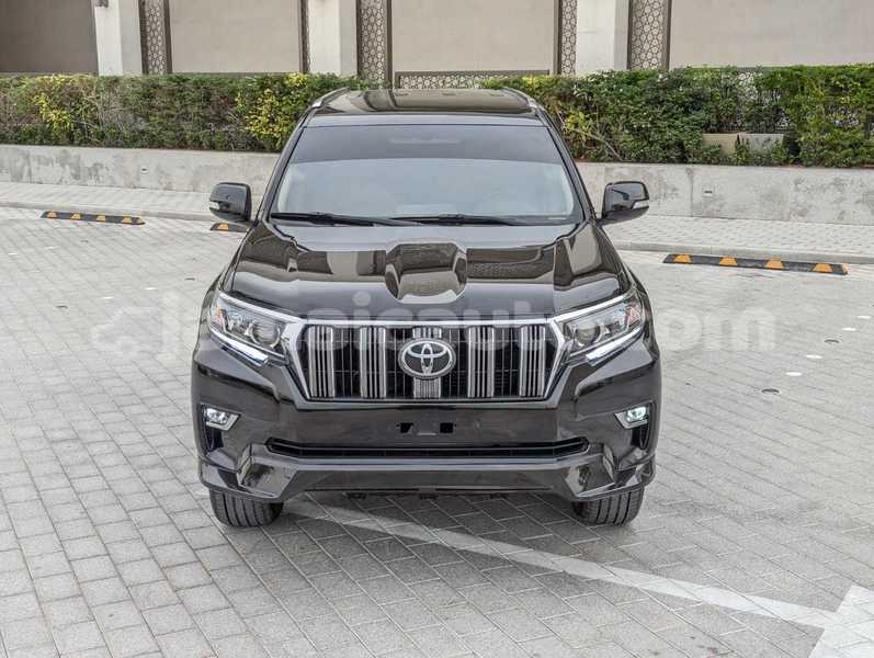 Big with watermark toyota land cruiser prado clarendon import dubai 5353