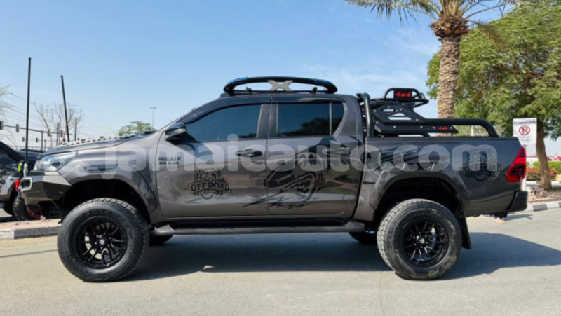 Big with watermark toyota hiluxe revo clarendon import dubai 5354