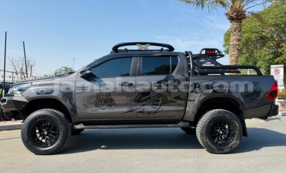 Buy Used Toyota Hiluxe Revo Black Car in Import - Dubai in Clarendon Buy Used Toyota Hiluxe Revo Black Car in Import - Dubai in Clarendon