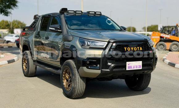 Buy Used Toyota Hilux Silver Car in Import - Dubai in Clarendon Buy Used Toyota Hilux Silver Car in Import - Dubai in Clarendon