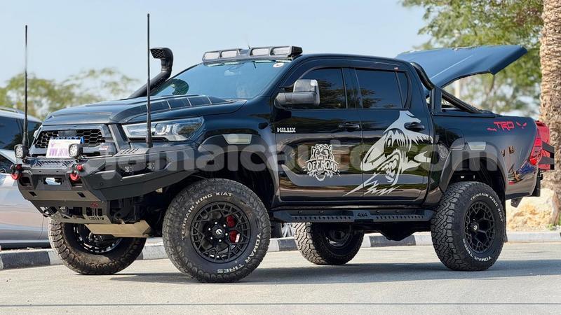 Big with watermark toyota hilux clarendon import dubai 5356