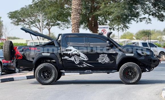 Buy Used Toyota Hilux Black Car in Import - Dubai in Clarendon Buy Used Toyota Hilux Black Car in Import - Dubai in Clarendon
