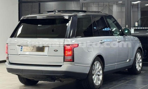 Buy Used Land Rover Range Rover Vogue White Car in Import - Dubai in Clarendon Buy Used Land Rover Range Rover Vogue White Car in Import - Dubai in Clarendon