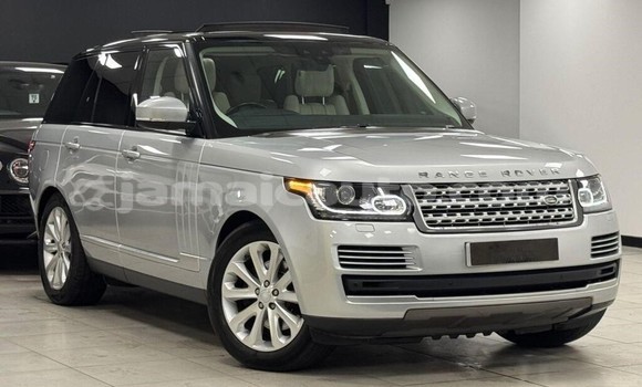 Buy Used Land Rover Range Rover Vogue White Car in Import - Dubai in Clarendon Buy Used Land Rover Range Rover Vogue White Car in Import - Dubai in Clarendon