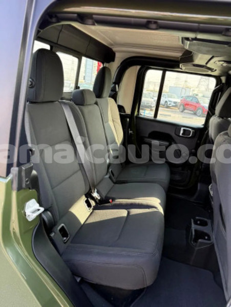 Big with watermark jeep wrangler clarendon import dubai 5361