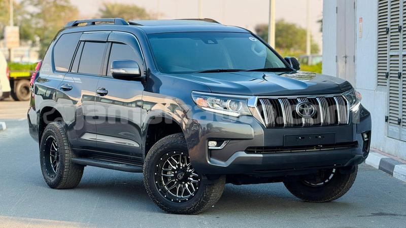 Big with watermark toyota land cruiser prado clarendon import dubai 5362