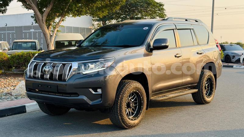 Big with watermark toyota land cruiser prado clarendon import dubai 5362