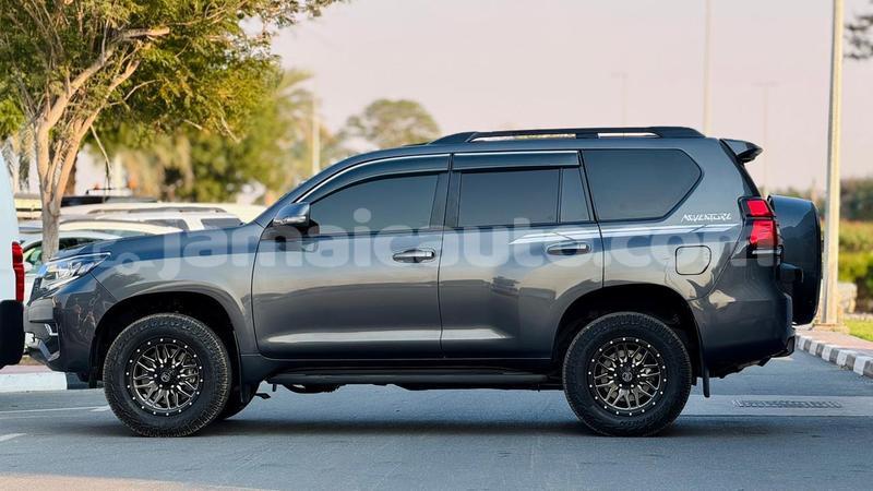 Big with watermark toyota land cruiser prado clarendon import dubai 5362