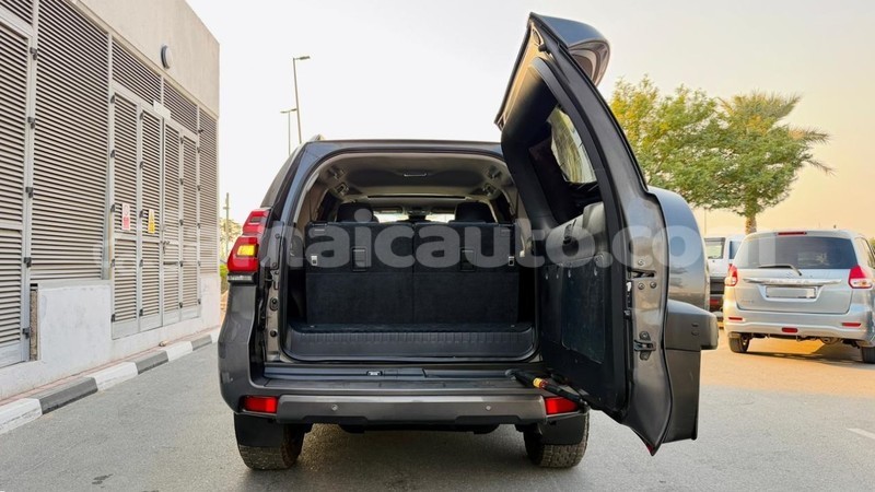 Big with watermark toyota land cruiser prado clarendon import dubai 5362