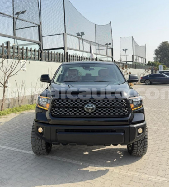 Big with watermark toyota tundra clarendon import dubai 5363