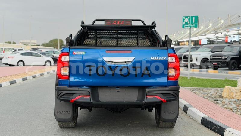 Big with watermark toyota hilux clarendon import dubai 5366