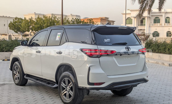 Buy Used Toyota Fortuner White Car in Import - Dubai in Clarendon Buy Used Toyota Fortuner White Car in Import - Dubai in Clarendon