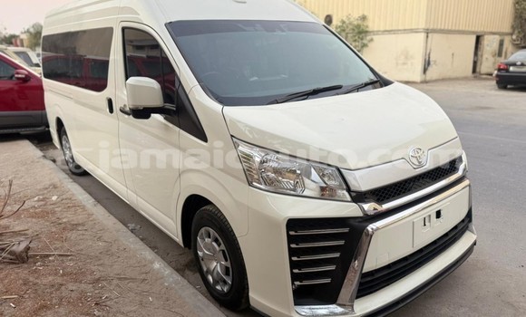 Buy Used Toyota Hiace White Car in Import - Dubai in Clarendon Buy Used Toyota Hiace White Car in Import - Dubai in Clarendon