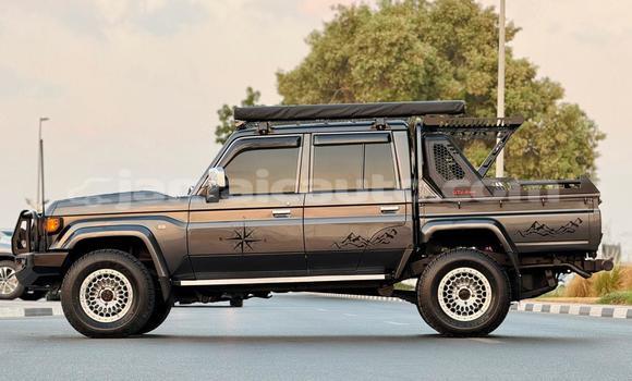 Buy Used Toyota Land Cruiser Black Car in Import - Dubai in Clarendon Buy Used Toyota Land Cruiser Black Car in Import - Dubai in Clarendon