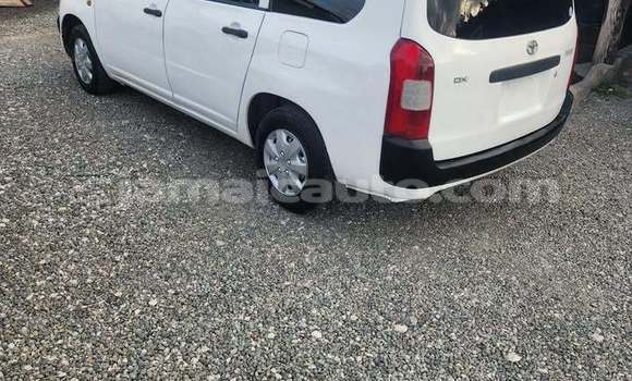 Buy Used Toyota Probox White Car in Import - Dubai in Clarendon Buy Used Toyota Probox White Car in Import - Dubai in Clarendon