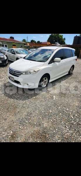Big with watermark nissan lafesta clarendon import dubai 5380