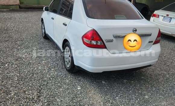 Buy Used Nissan Tiida White Car in Import - Dubai in Clarendon Buy Used Nissan Tiida White Car in Import - Dubai in Clarendon