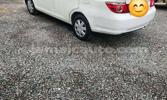 Buy Used Honda Fit Aria White Car in Lucea in Hanover Buy Used Honda Fit Aria White Car in Lucea in Hanover