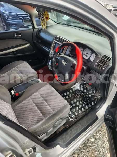 Big with watermark honda stream clarendon import dubai 5388