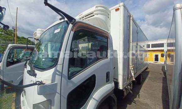 Buy Used Nissan UD White Truck in Import - Dubai in Clarendon Buy Used Nissan UD White Truck in Import - Dubai in Clarendon