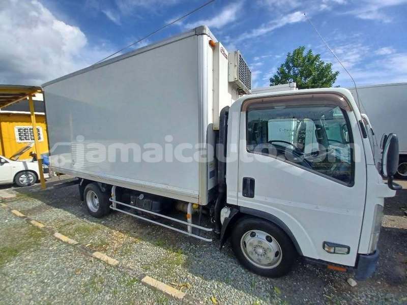 Big with watermark nissan ud clarendon import dubai 5399