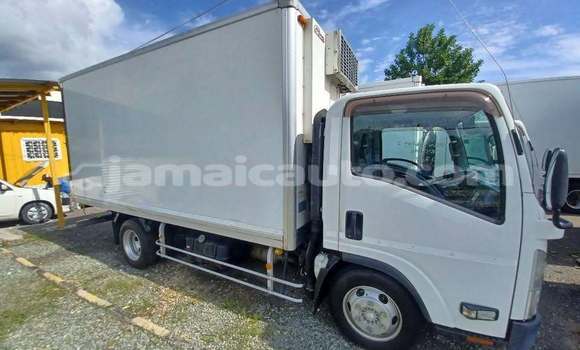 Buy Used Nissan UD White Truck in Import - Dubai in Clarendon Buy Used Nissan UD White Truck in Import - Dubai in Clarendon