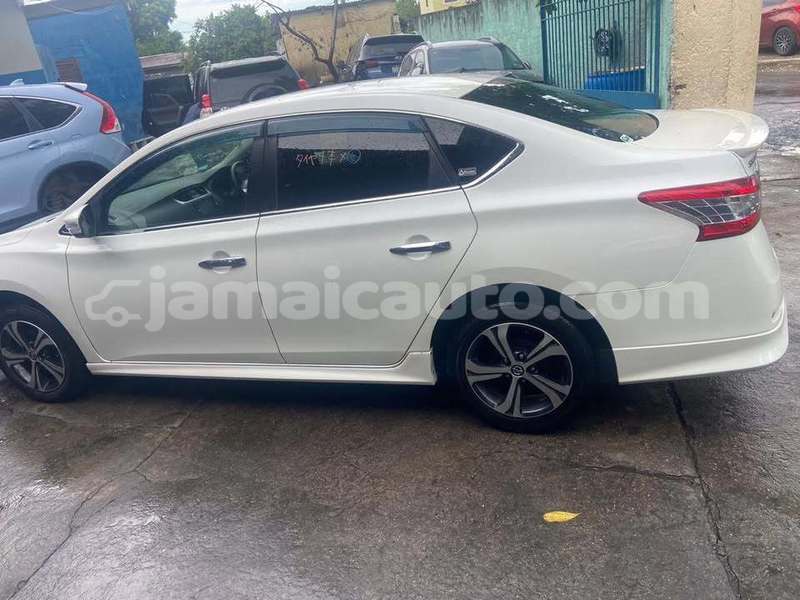 Big with watermark nissan sylphy clarendon import dubai 5401